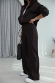 I}