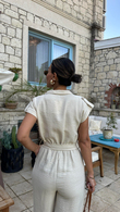 I}