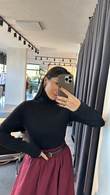 Siyah Balıkçı Yaka Bluz 