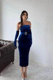 Kadife Kol Detay Straplez Kemerli Midi Elbise 9334