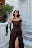 Kayık Yaka Yırtmaç Detay Saten Abiye 1038