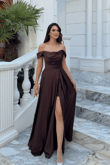 Kayık Yaka Yırtmaç Detay Saten Abiye 1038
