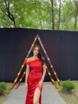 Ophelia Yaka Otriş Detay Saten Abiye 582857 KIRMIZI