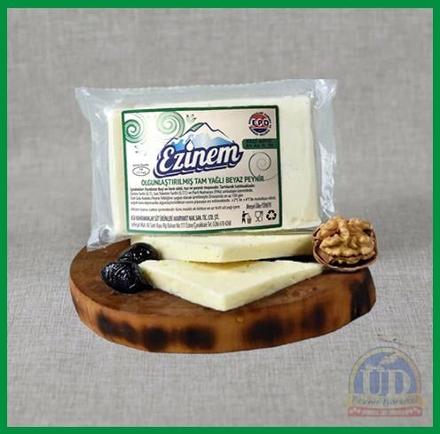 EZİNEM OLGUNLAŞTIRILMIŞ KEÇİ PEYNİRİ 600 - 700 GR