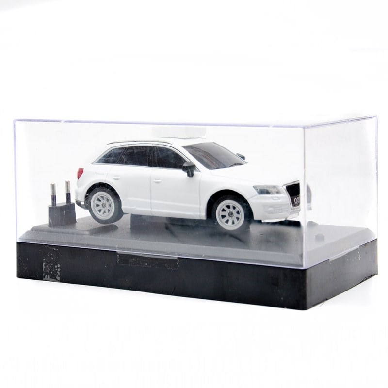 Metal Uzaktan Kumandalı Araba 1:24 2013a