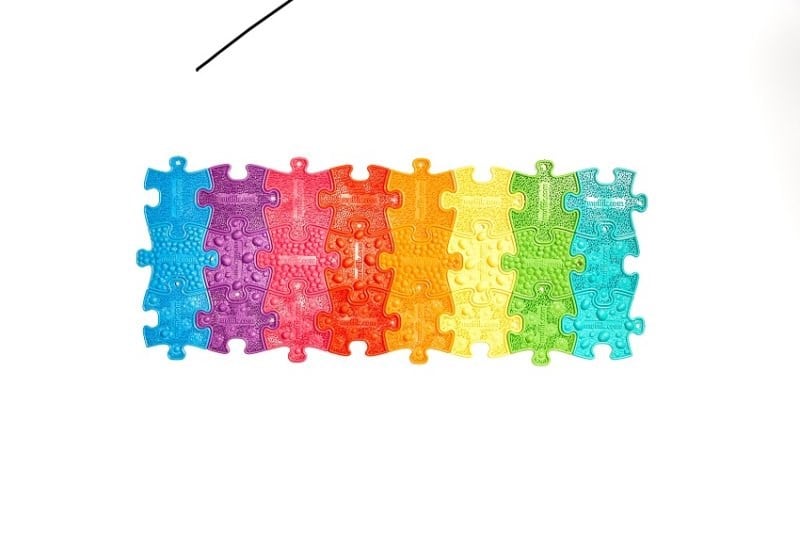 Muffik Rainbow Nano Set (24 Parça Nano – Anahtarlık Boyu Duyusal Puzzle Seti)