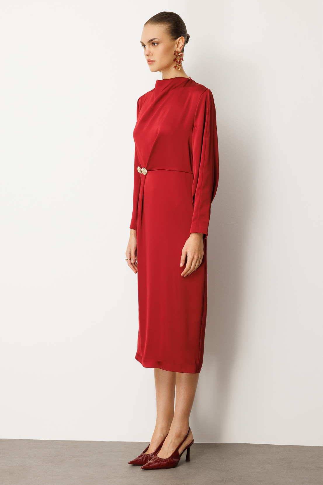  Drapeli Yüksek Yaka  Midi Elbise BORDO