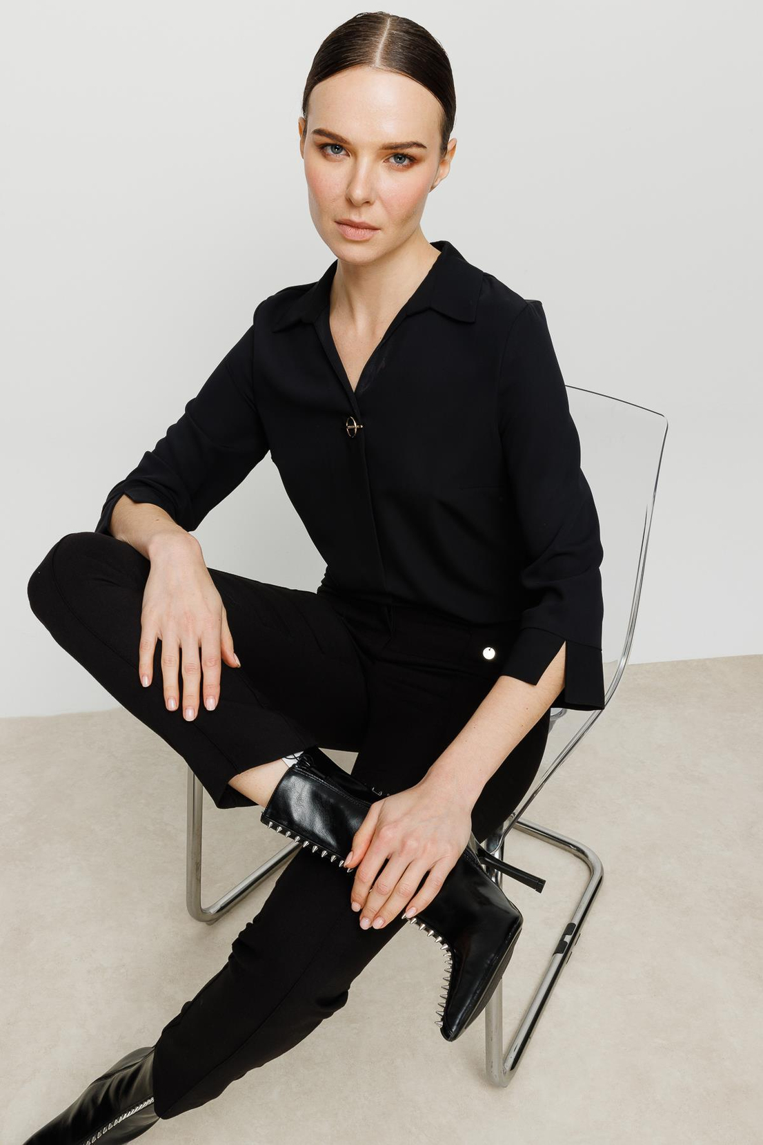 Aksesuar Detaylı Bluz SİYAH