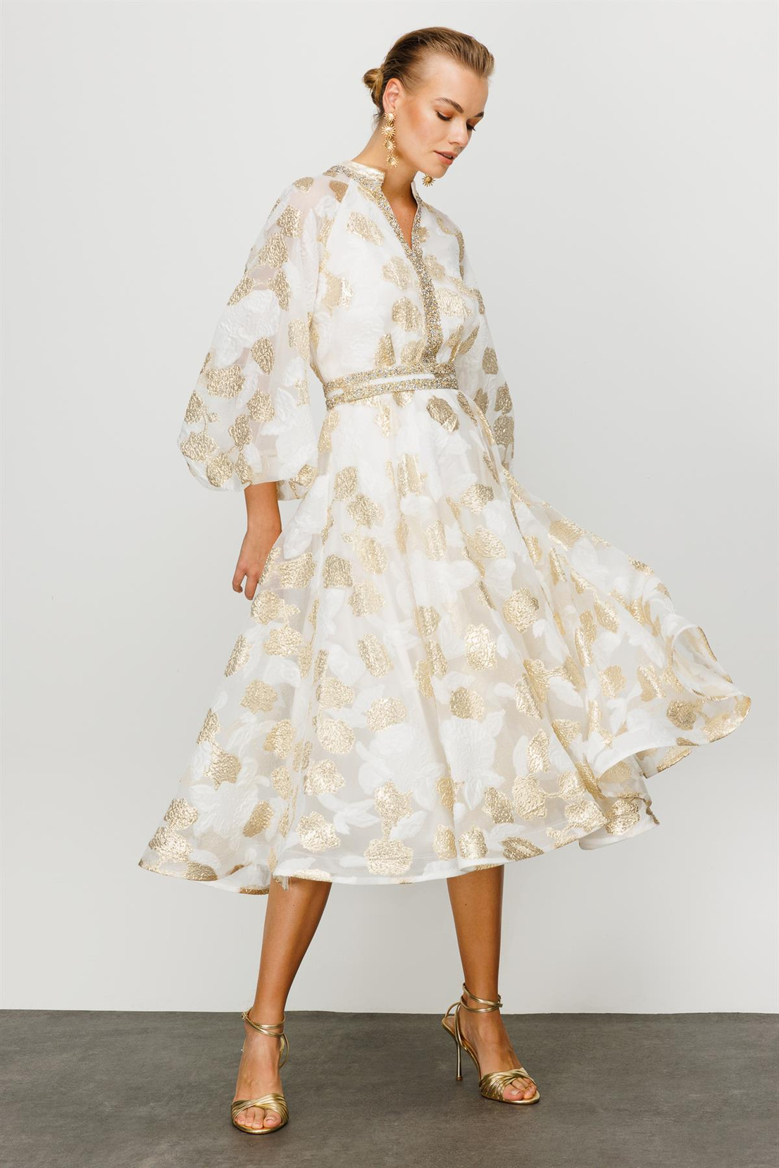 Balon Kol Gold Varaklı Elbise