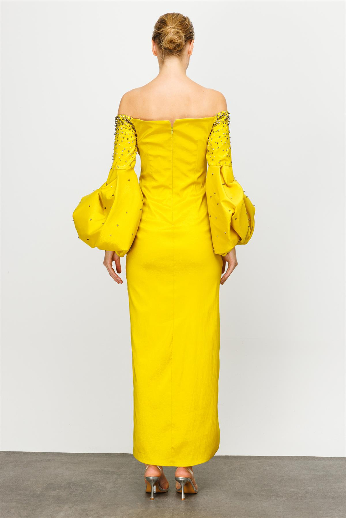 Balon Kollu Taşlı Safran Gece Elbise