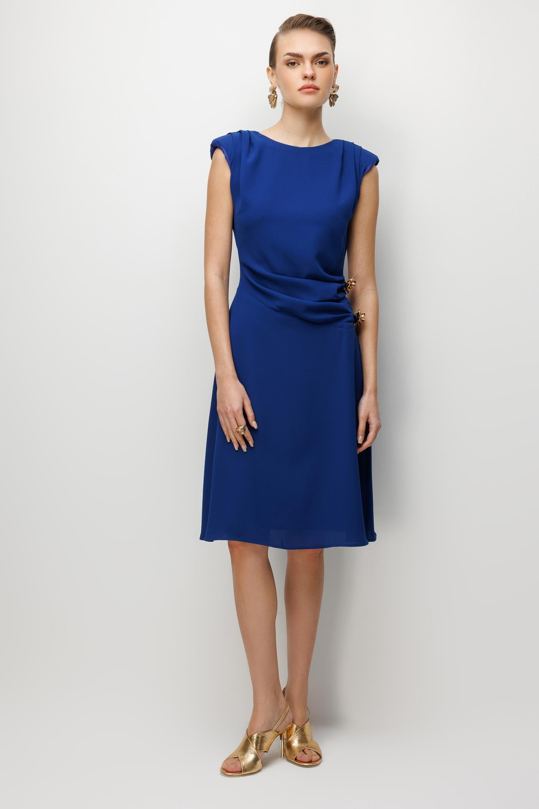 Bel Aksesuar Detaylı Mini Elbise SAKS