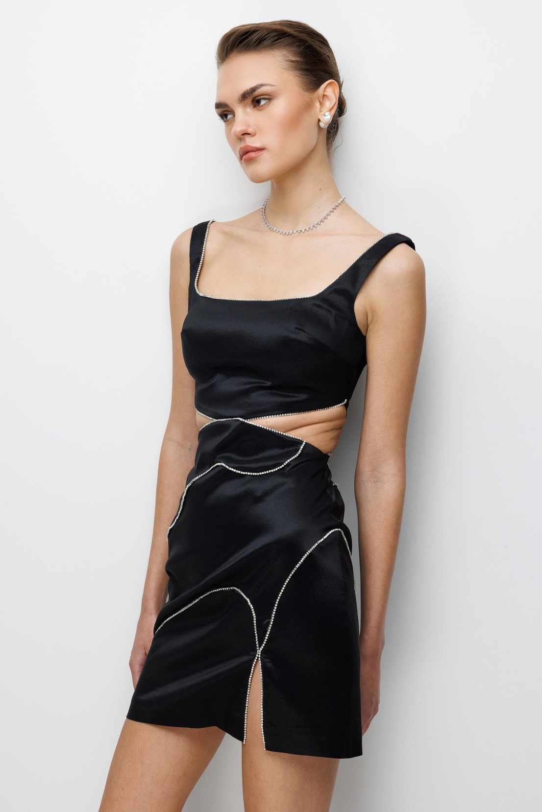 Bel Dekolte Detaylı Mini Yırtmaçlı Elbise SİYAH