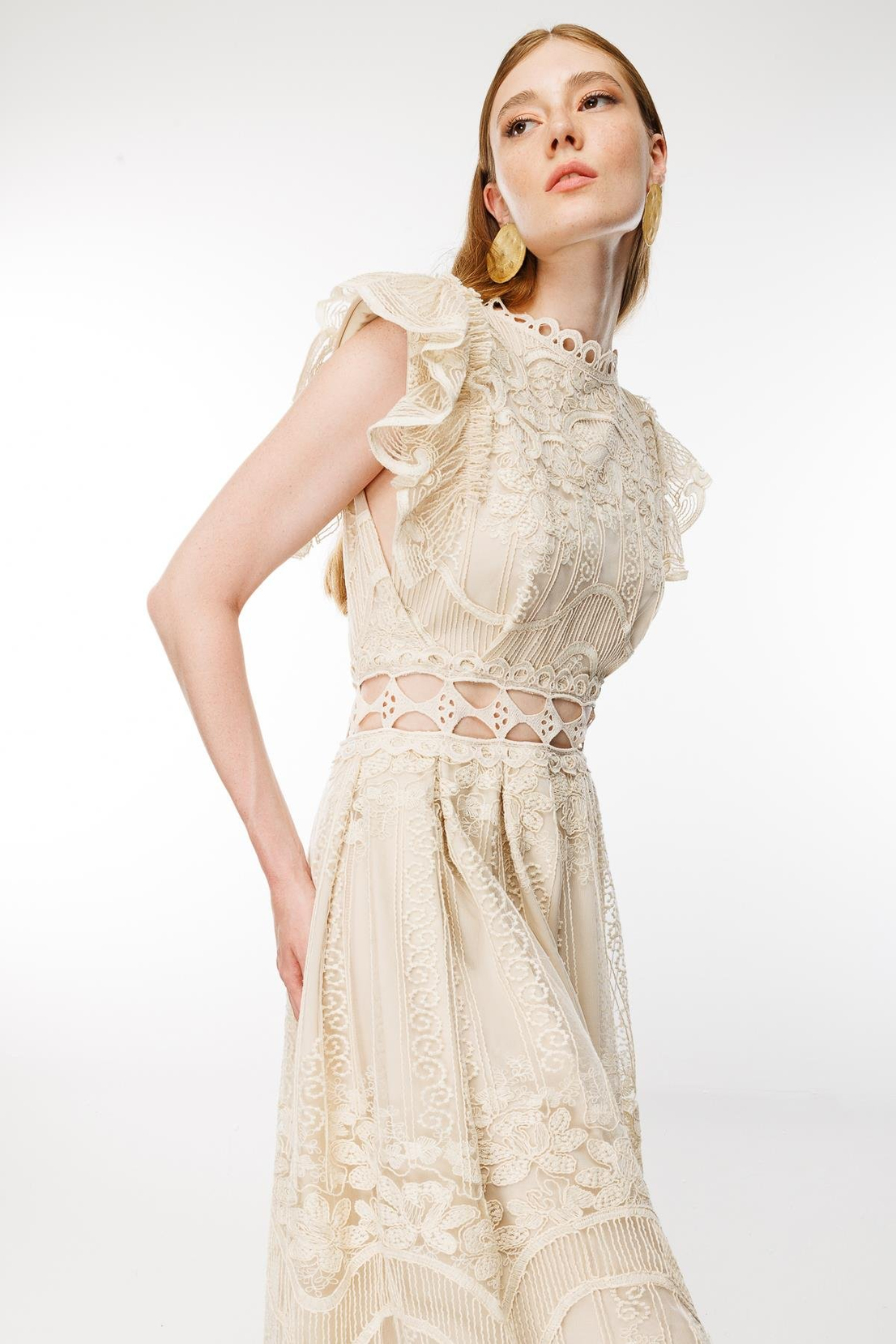 Bel Dekolte Şeritli Dantel Elbise BEJ