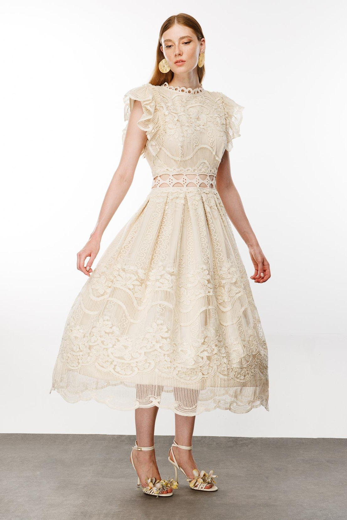 Bel Dekolte Şeritli Dantel Elbise BEJ