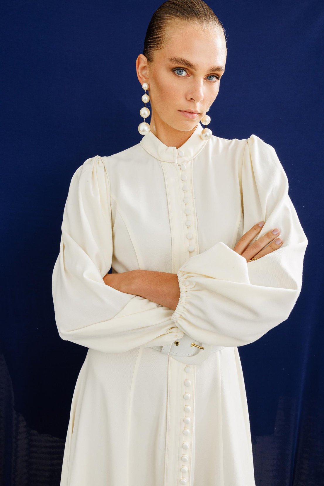 Birit Düğmeli Balon Kol Elbise KEMİK