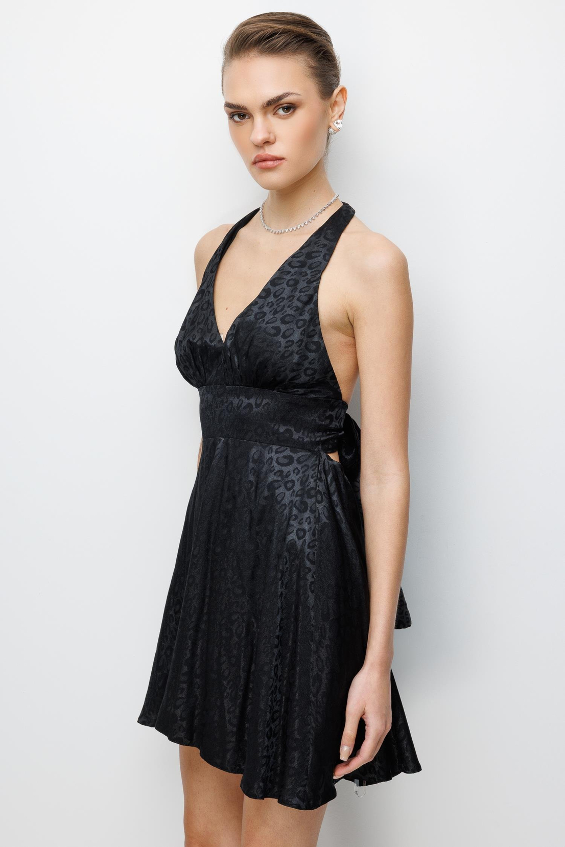 Boyuna Bağlamalı Saten Mini Elbise SİYAH