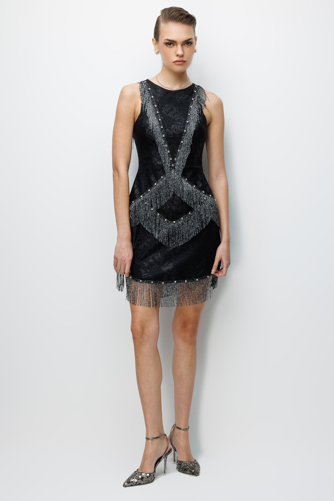 Çiçek Desenli Püskül Ve İşleme Detaylı Mini Elbise SİYAH