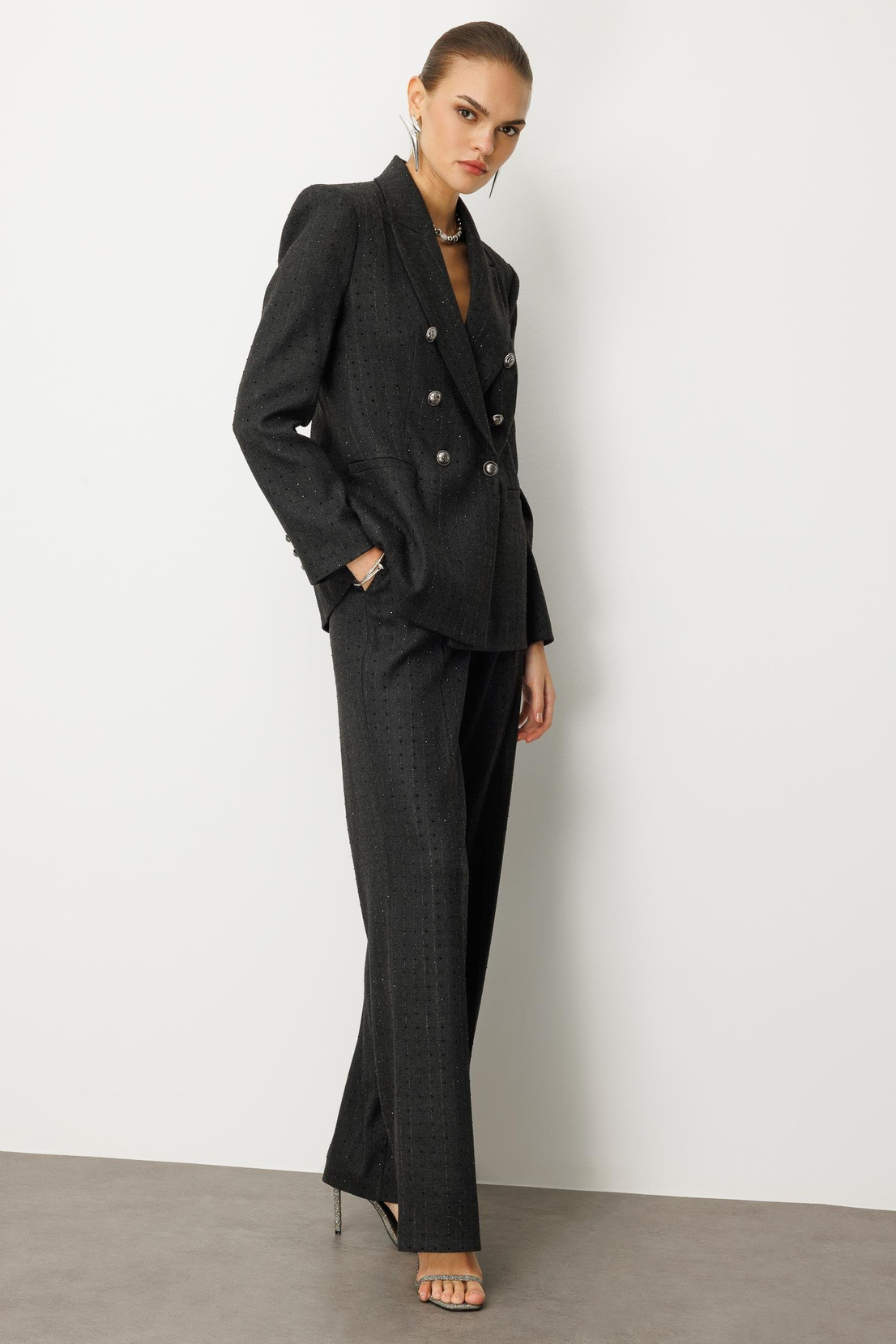 Çizgili Taşlı Takım GRİ