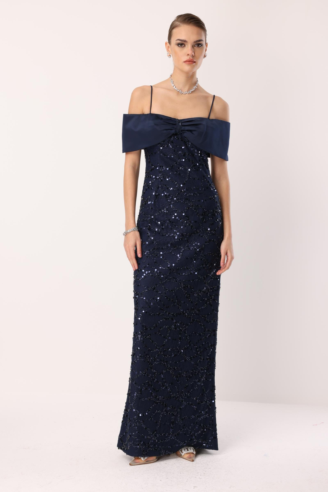 Dantel İşleme Detay Yaka Abiye LACİVERT