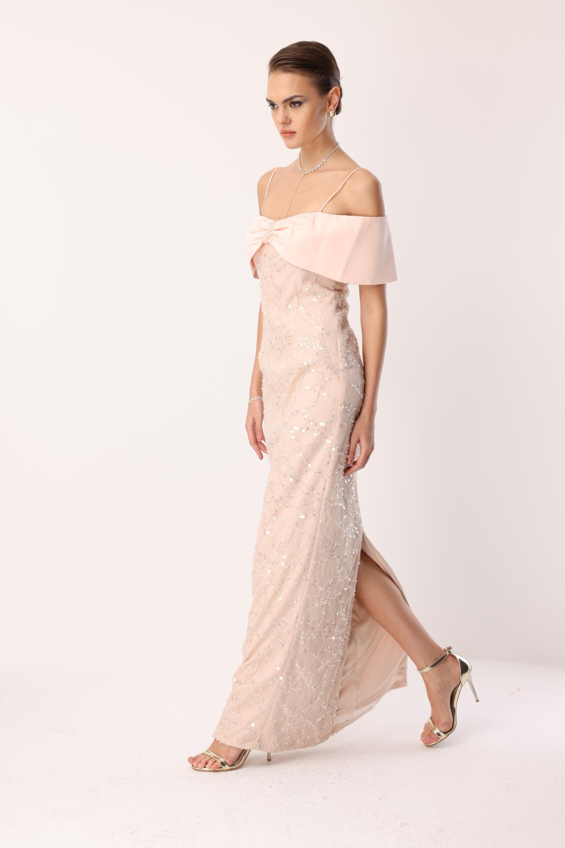 Dantel İşleme Detay Yaka Abiye PUDRA