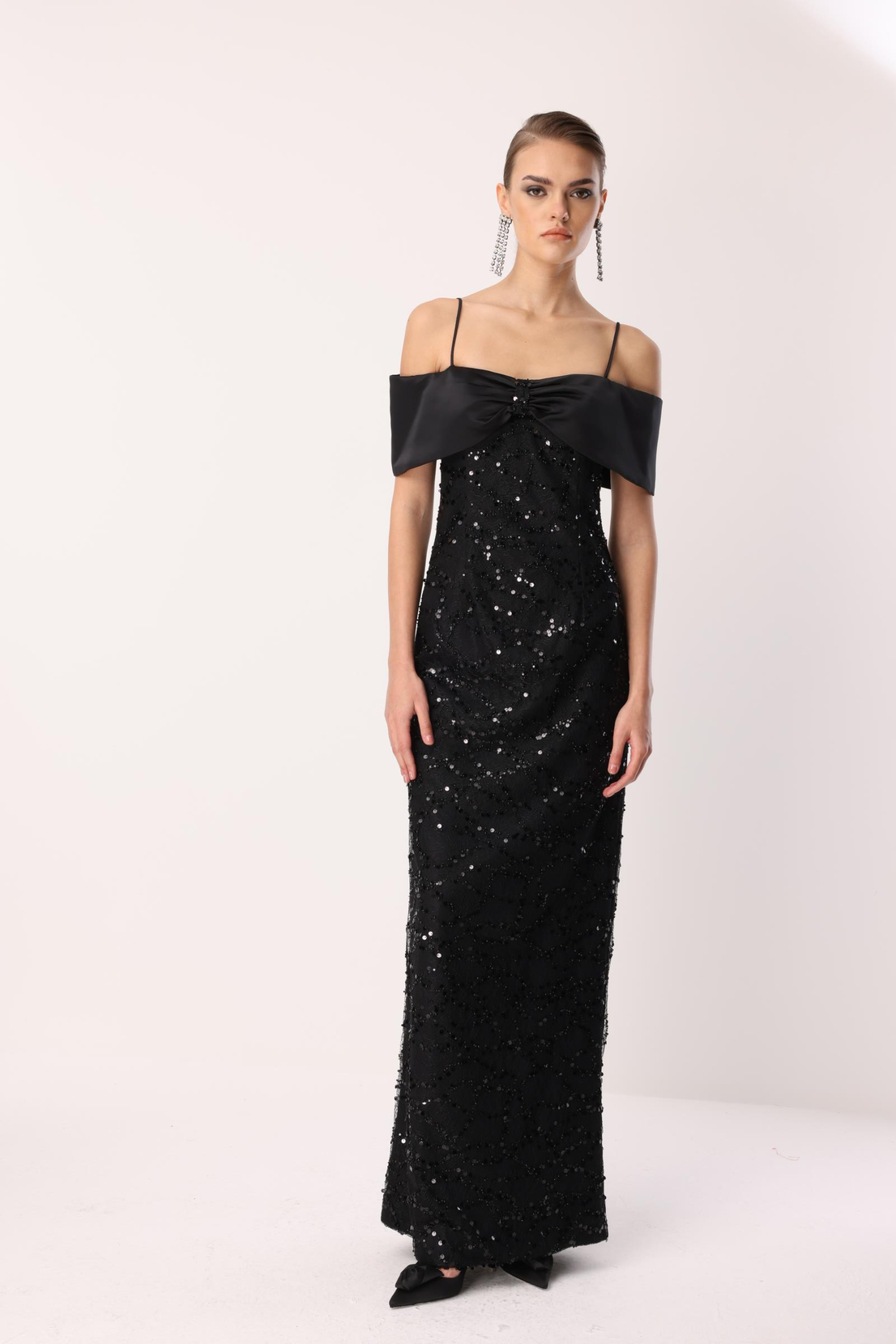 Dantel İşleme Detay Yaka Abiye SİYAH