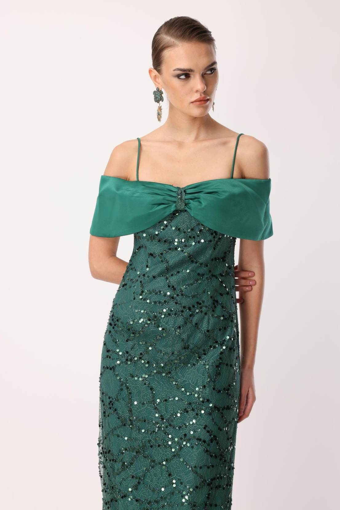 Dantel İşleme Detay Yaka Abiye ZÜMRÜT