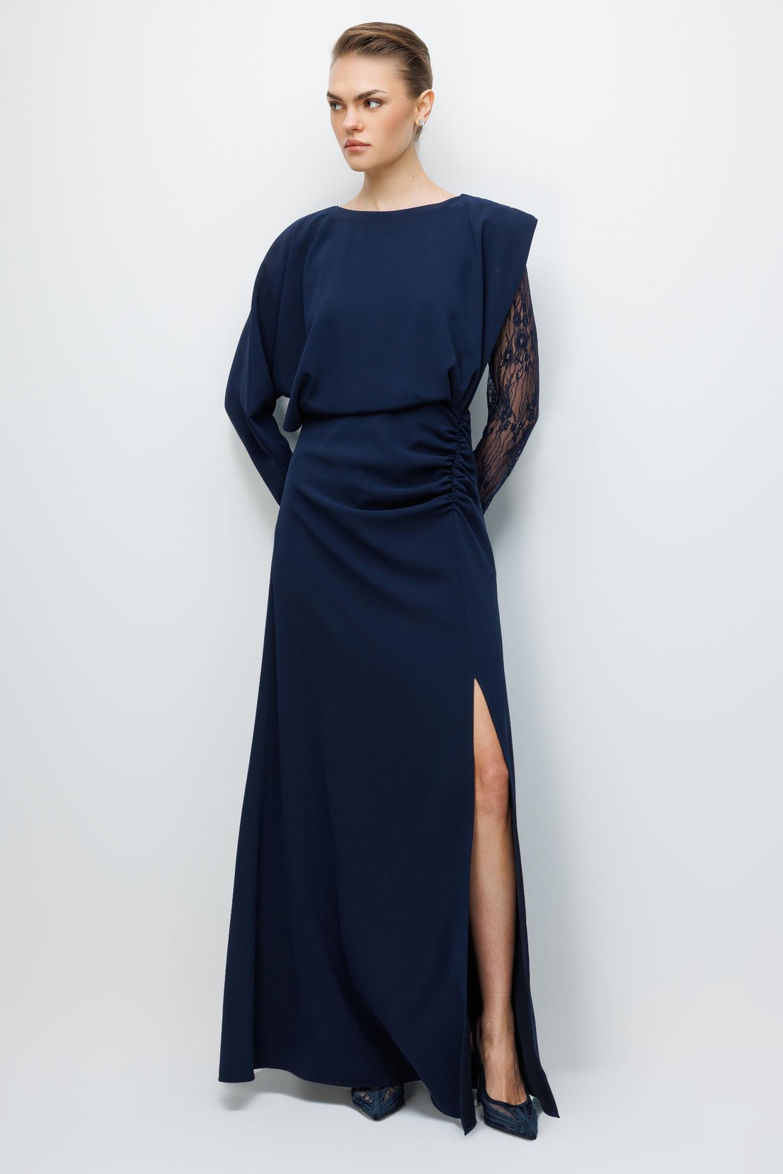 Dantel Kol Krep Yırtmaçlı Elbise LACİVERT