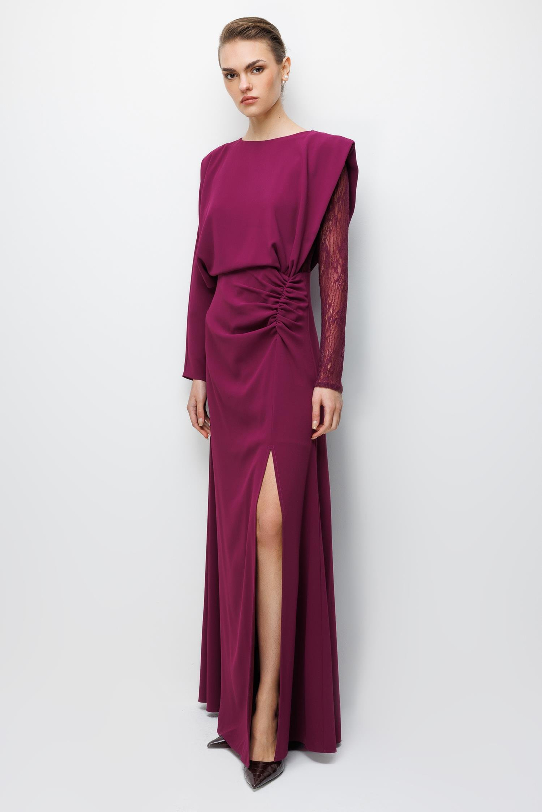 Dantel Kol Krep Yırtmaçlı Elbise MÜRDÜM