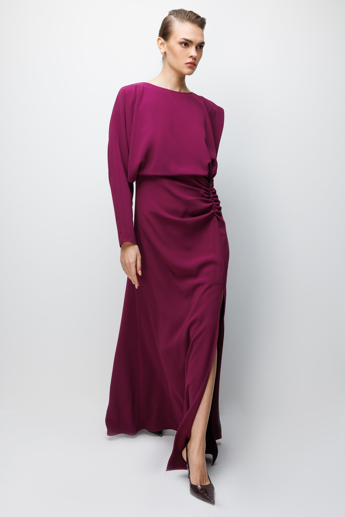 Dantel Kol Krep Yırtmaçlı Elbise MÜRDÜM