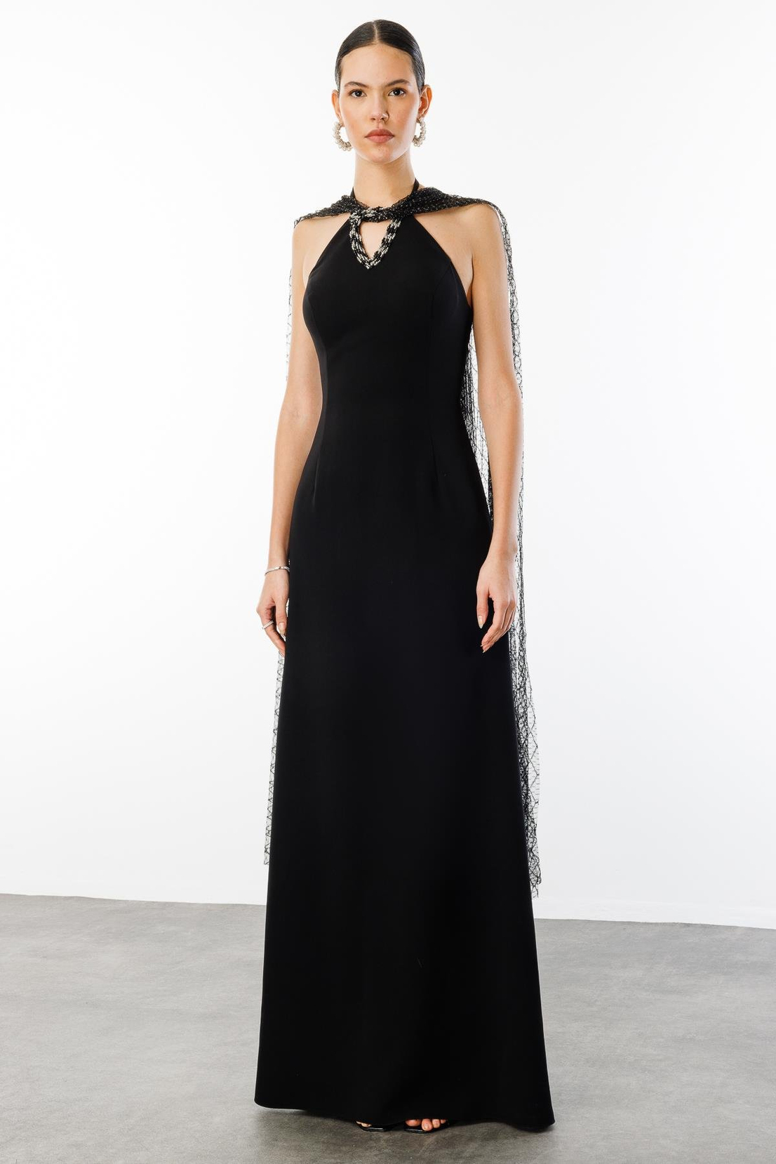 Dantel Pelerinli İşleme Detaylı Abiye Elbise SİYAH