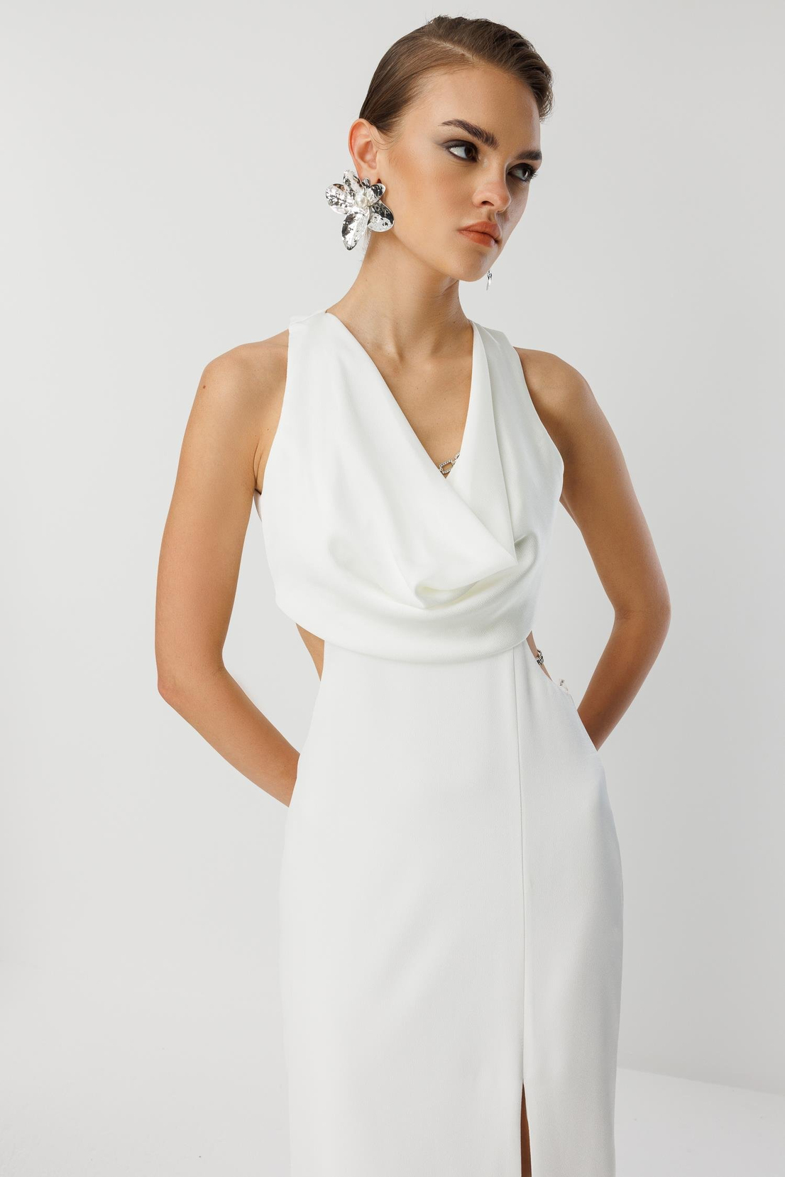 Degaje Detay Zincirli Maxi Boy Abiye EKRU