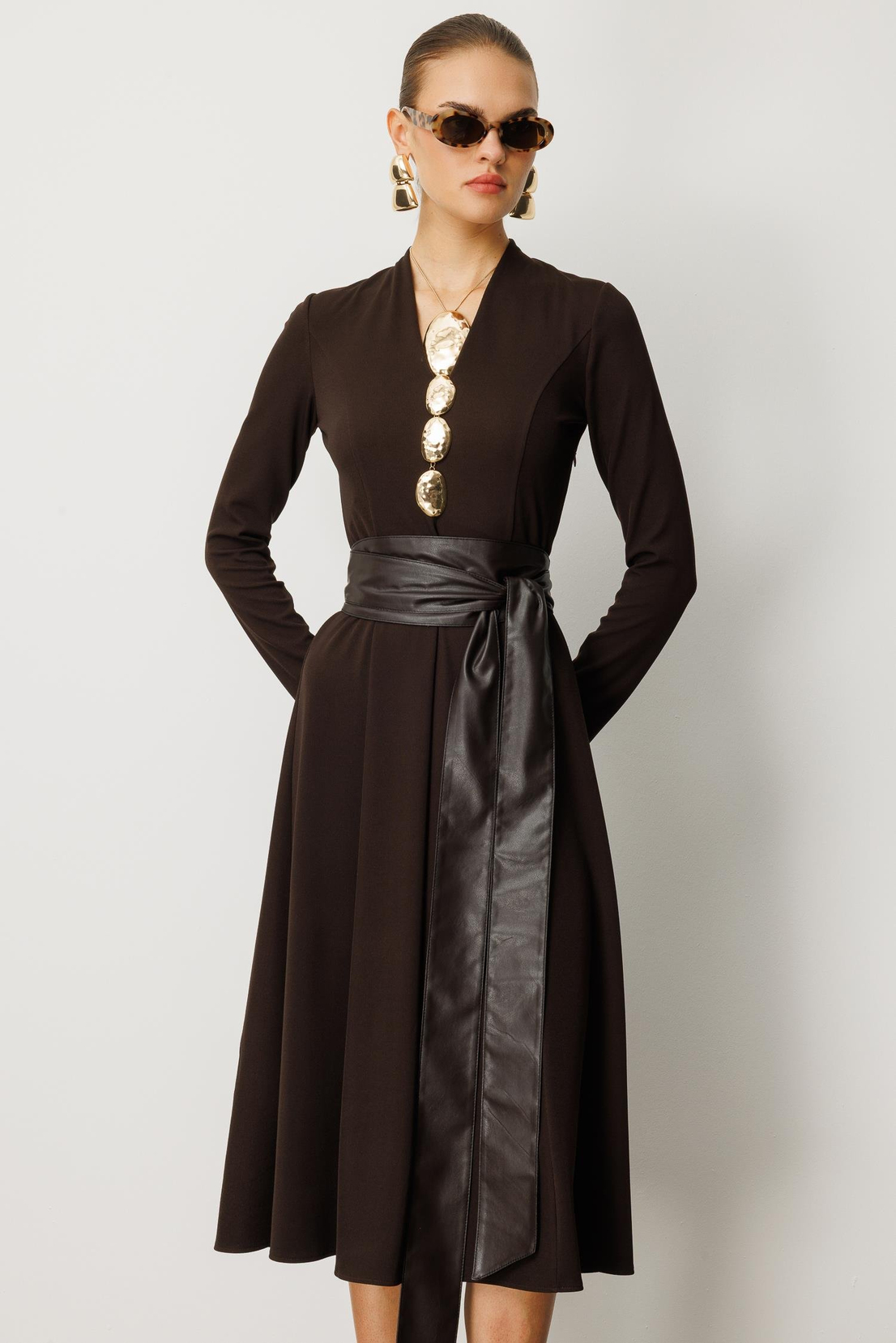Deri Kuşaklı Örme Elbise KAHVE