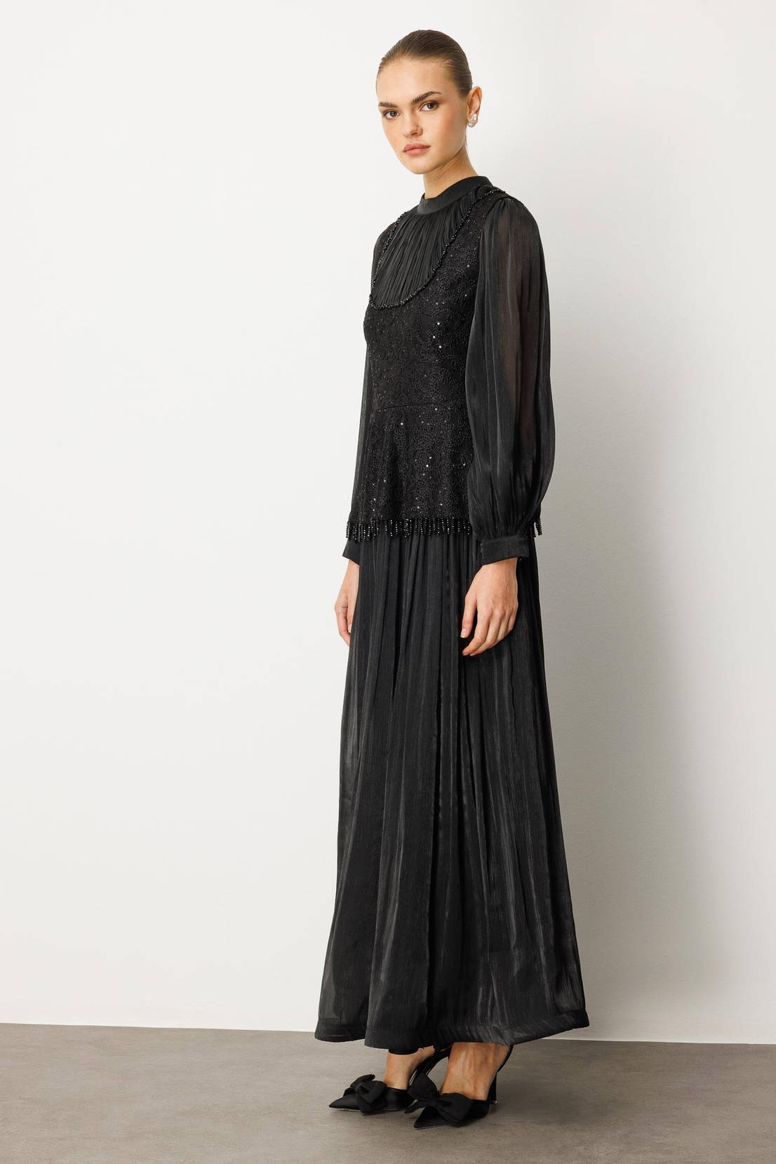 Drape İşlemeli Elbise SİYAH