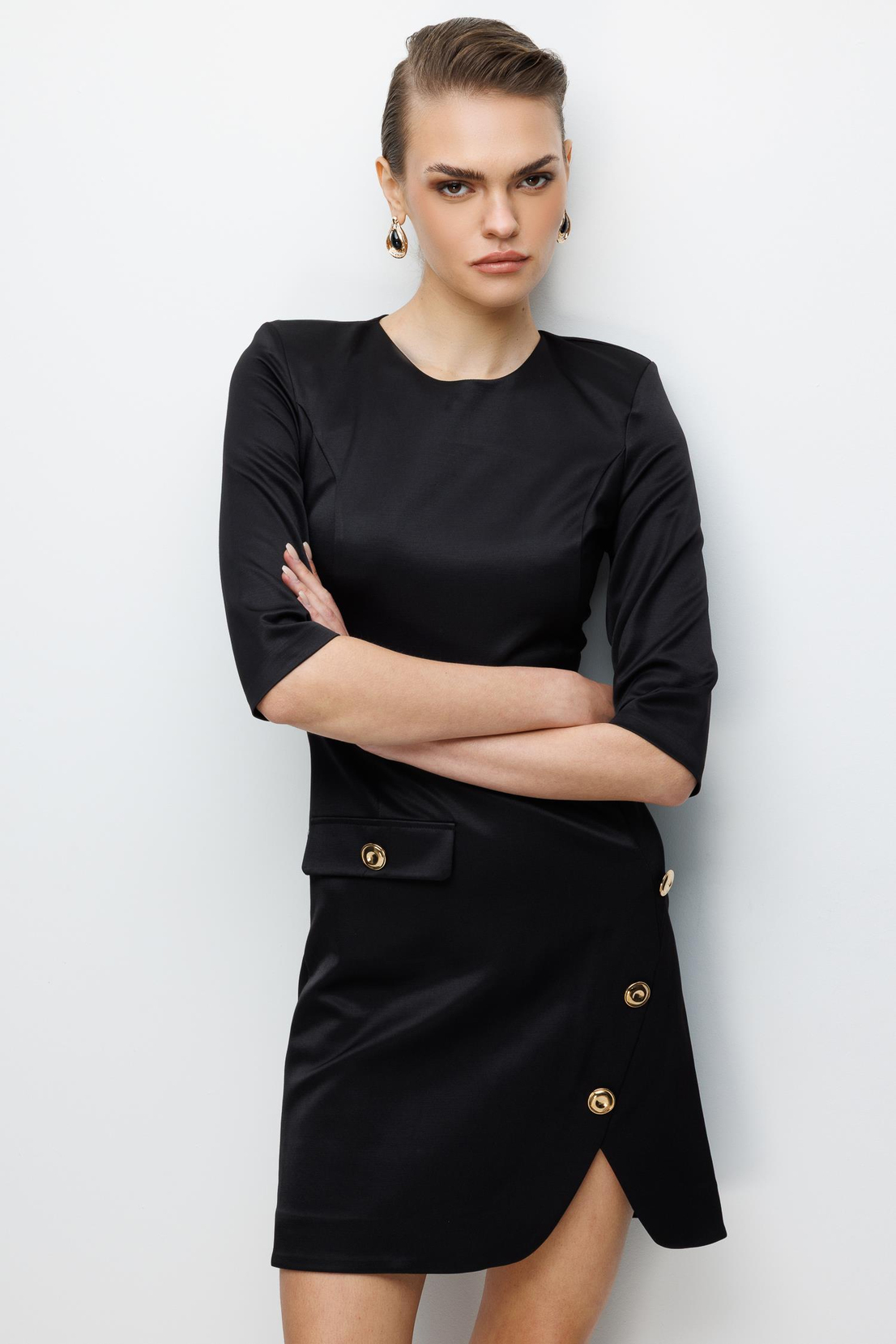 Eteği Aksesuar Detaylı Truvakar Kol Mini Elbise SİYAH