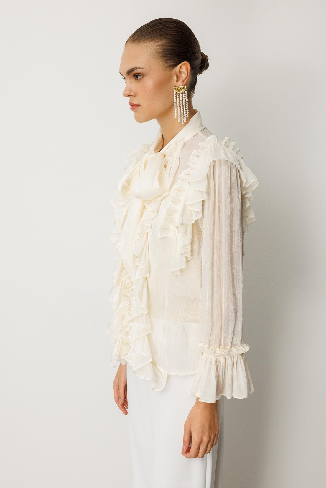 Fular Detaylı Organze Bluz EKRU