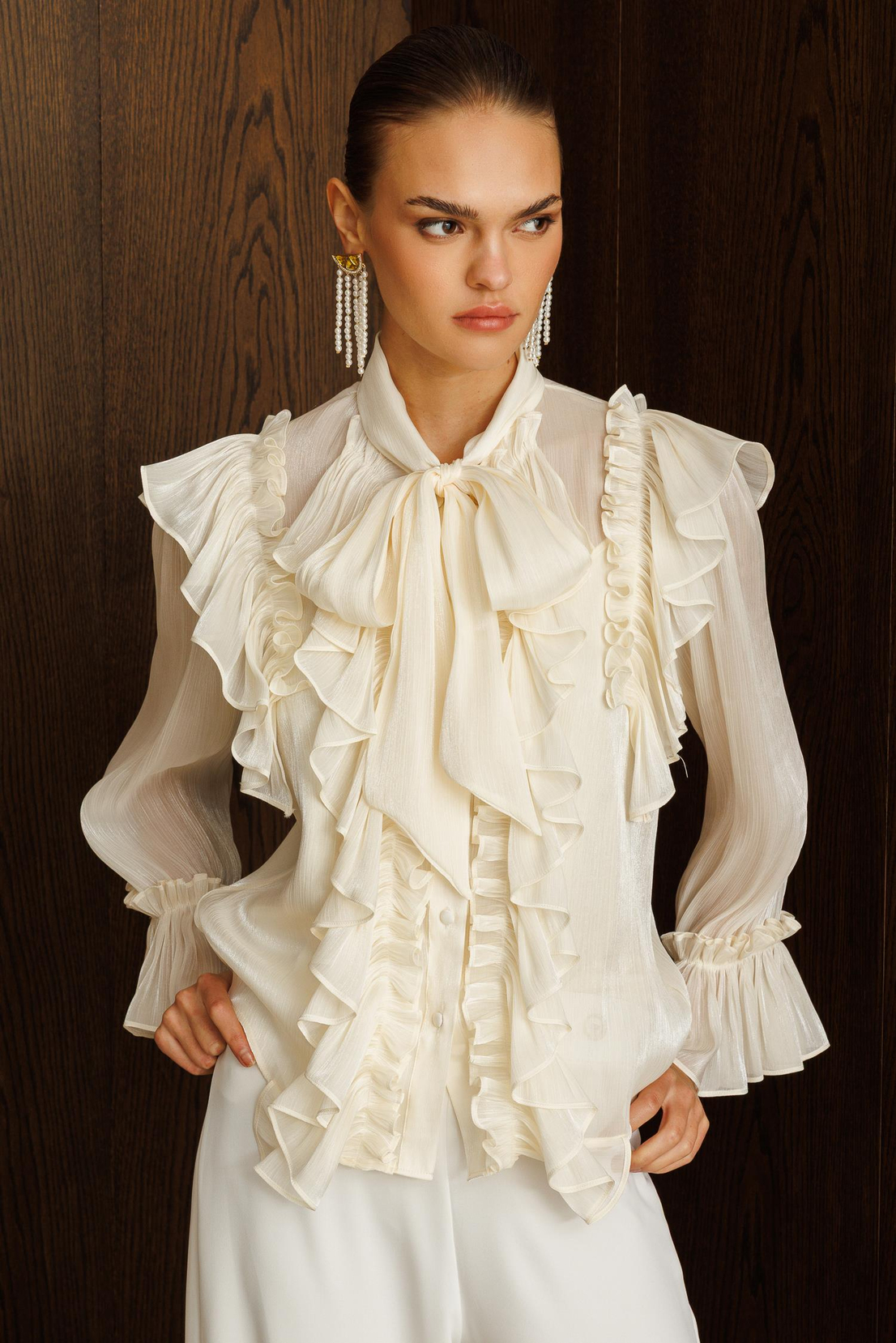 Fular Detaylı Organze Bluz EKRU