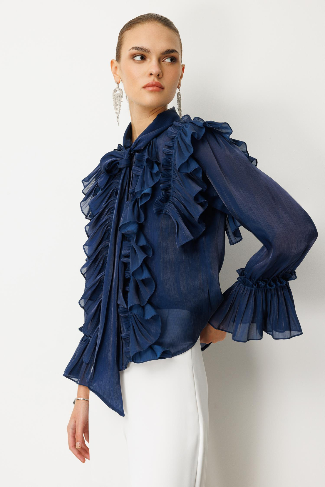 Fular Detaylı Organze Bluz LACİVERT