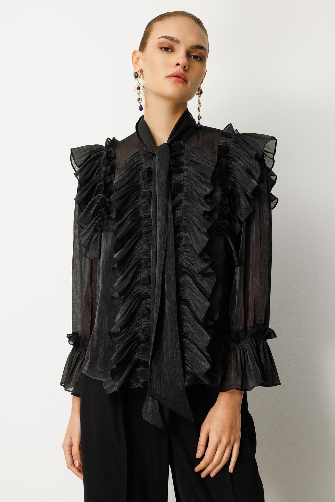 Fular Detaylı Organze Bluz SİYAH