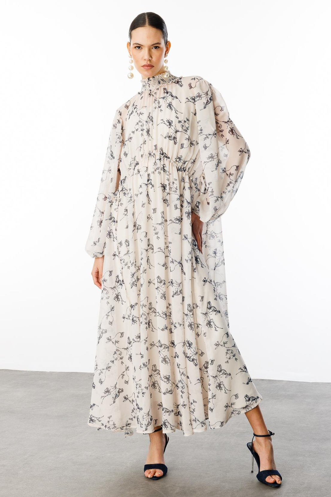 Gipe Yaka Bel Tünelli Maxi Boy Şifon  Elbise EKRU