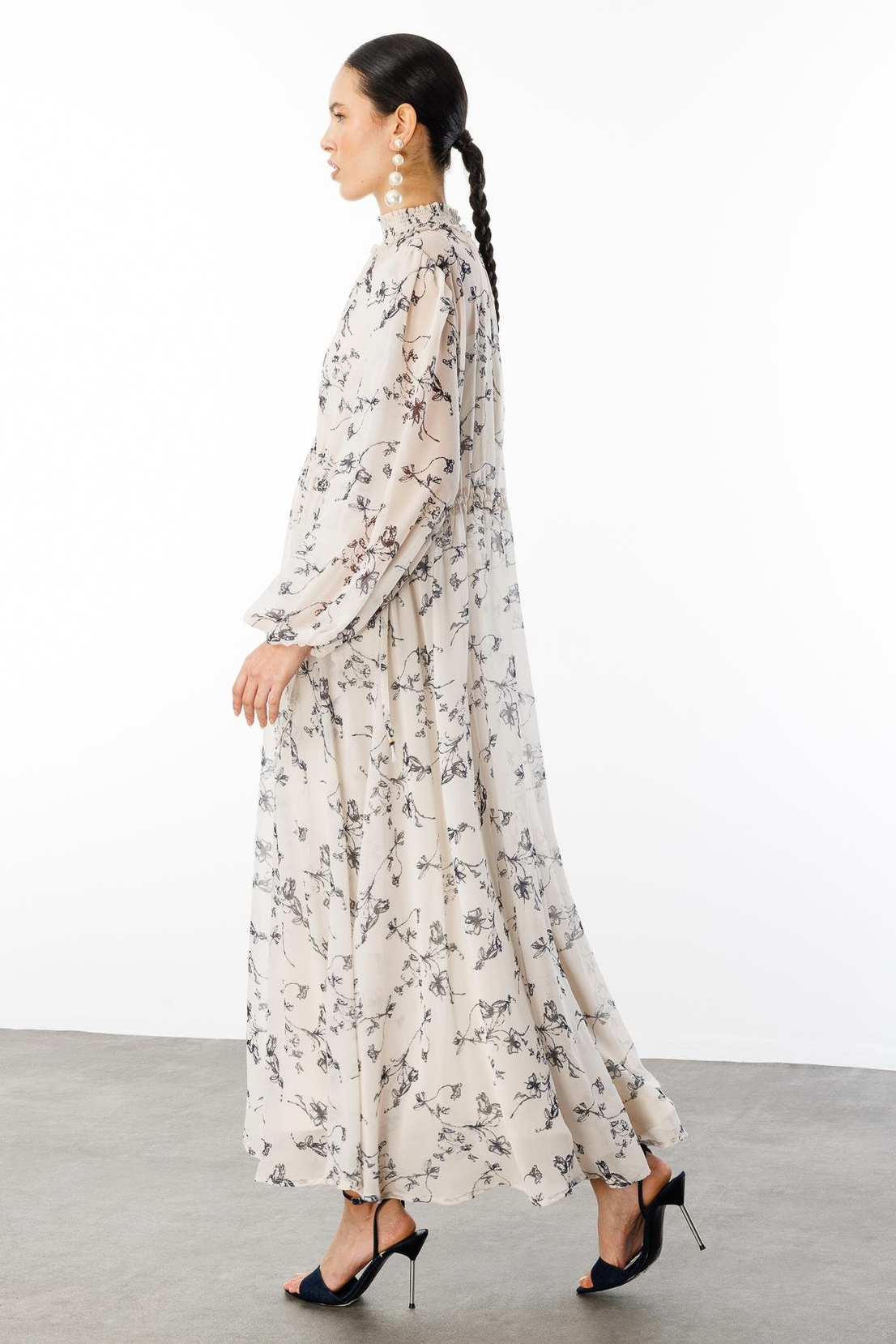 Gipe Yaka Bel Tünelli Maxi Boy Şifon  Elbise EKRU