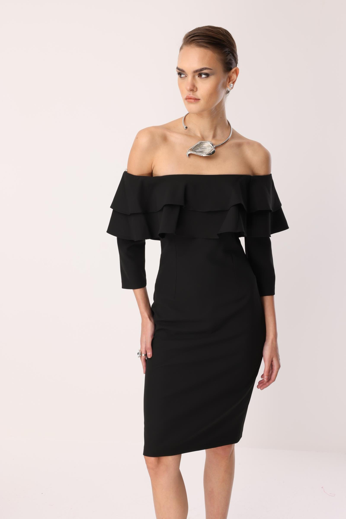 Göğüs Volan Detaylı Elbise SİYAH