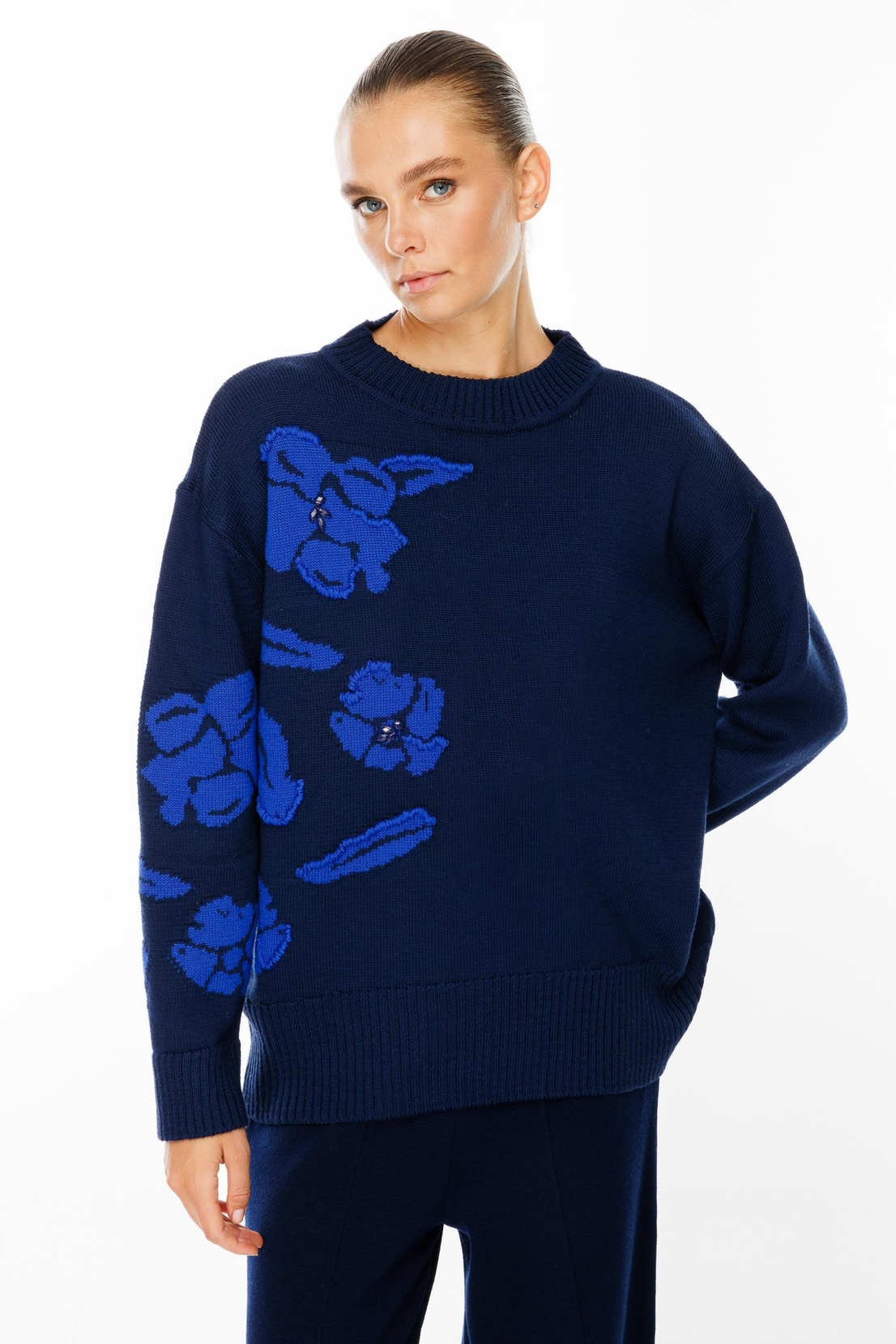 Gül Desenli Uzun Kol Yuvarlak Yaka Kazak LACİVERT