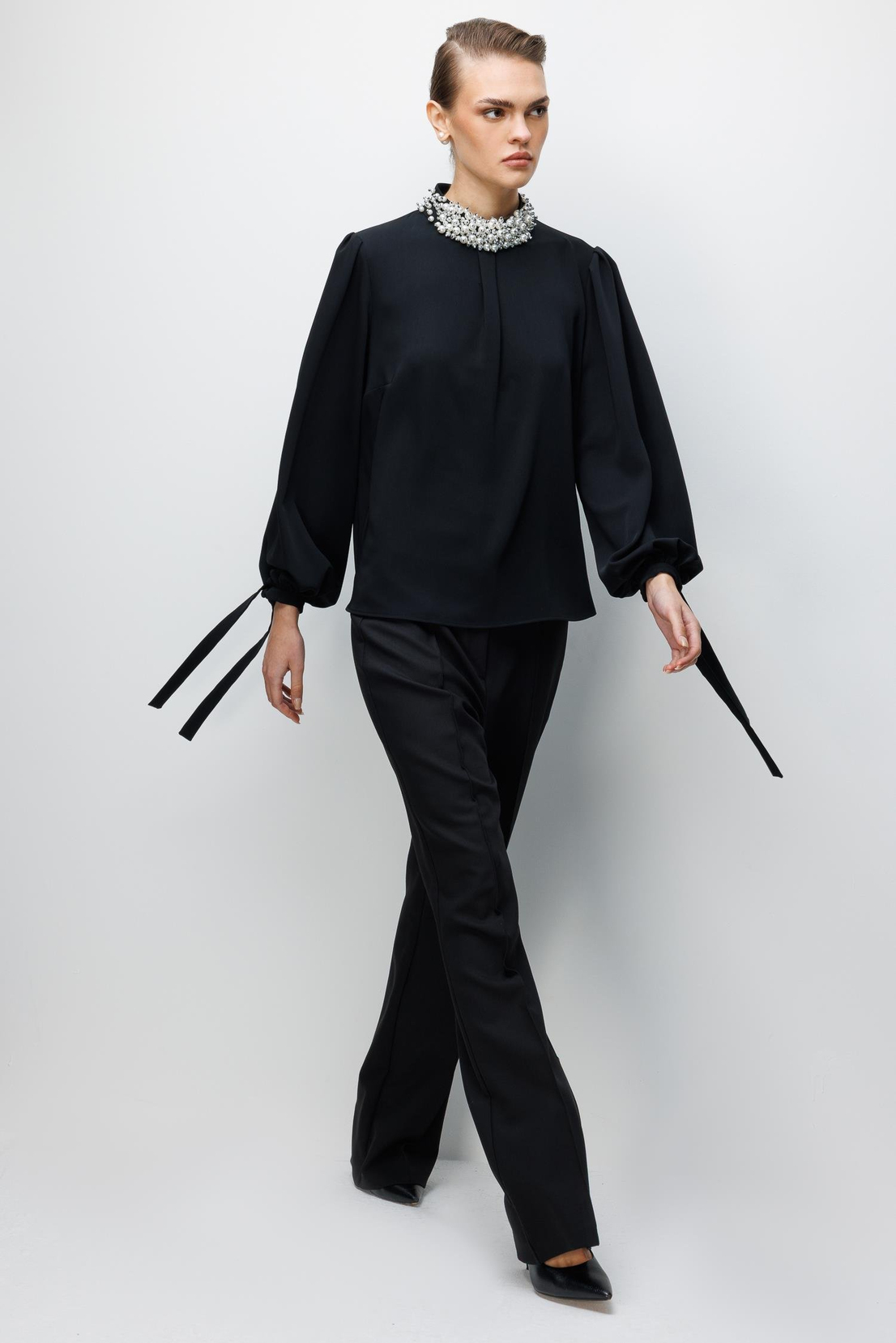 İnci İşlemeli Bluz SİYAH