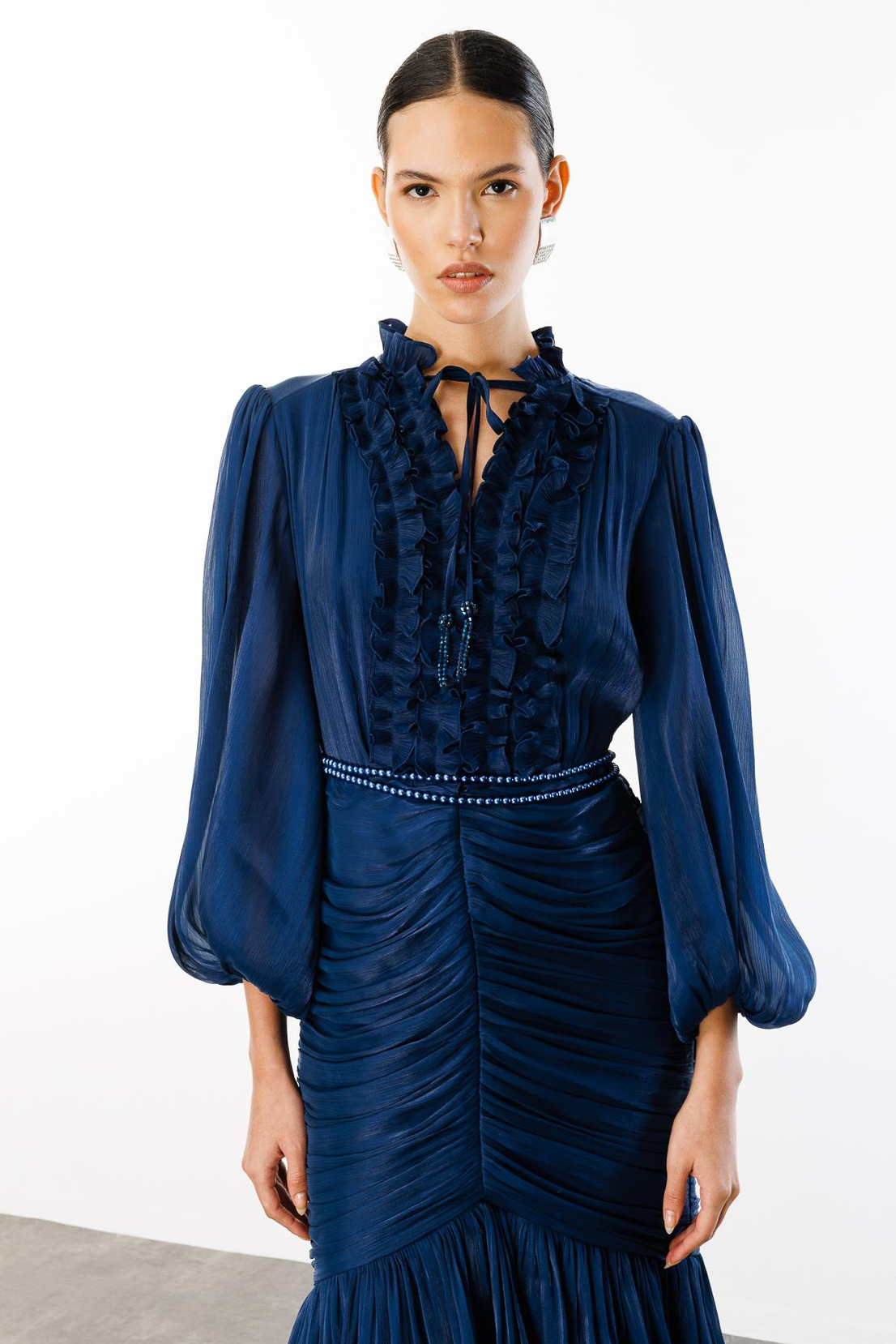 İnci Kemer Detaylı Volan Yaka Kat Etek Jakar Elbise LACİVERT