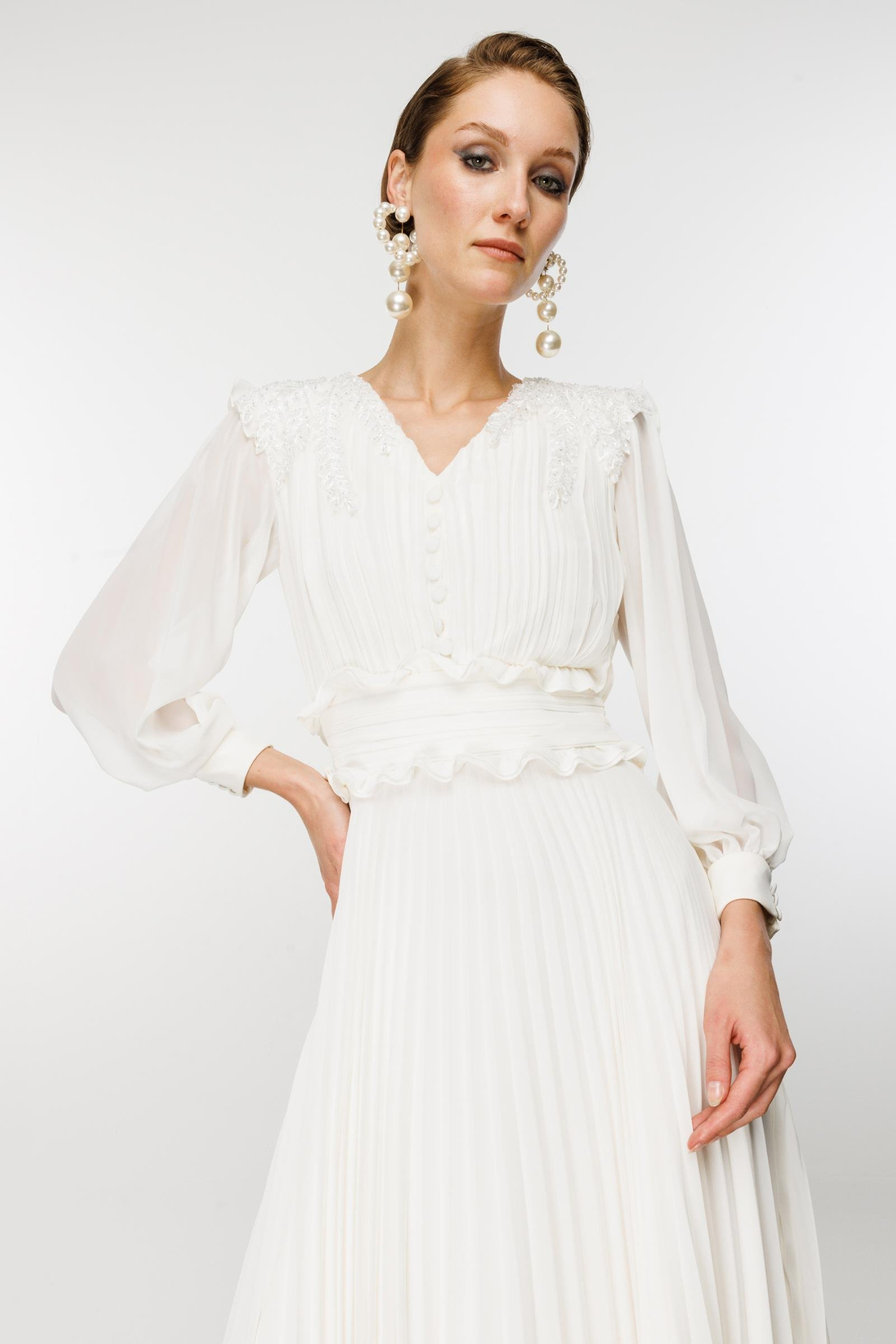 İşleme Detay Ekru Elbise