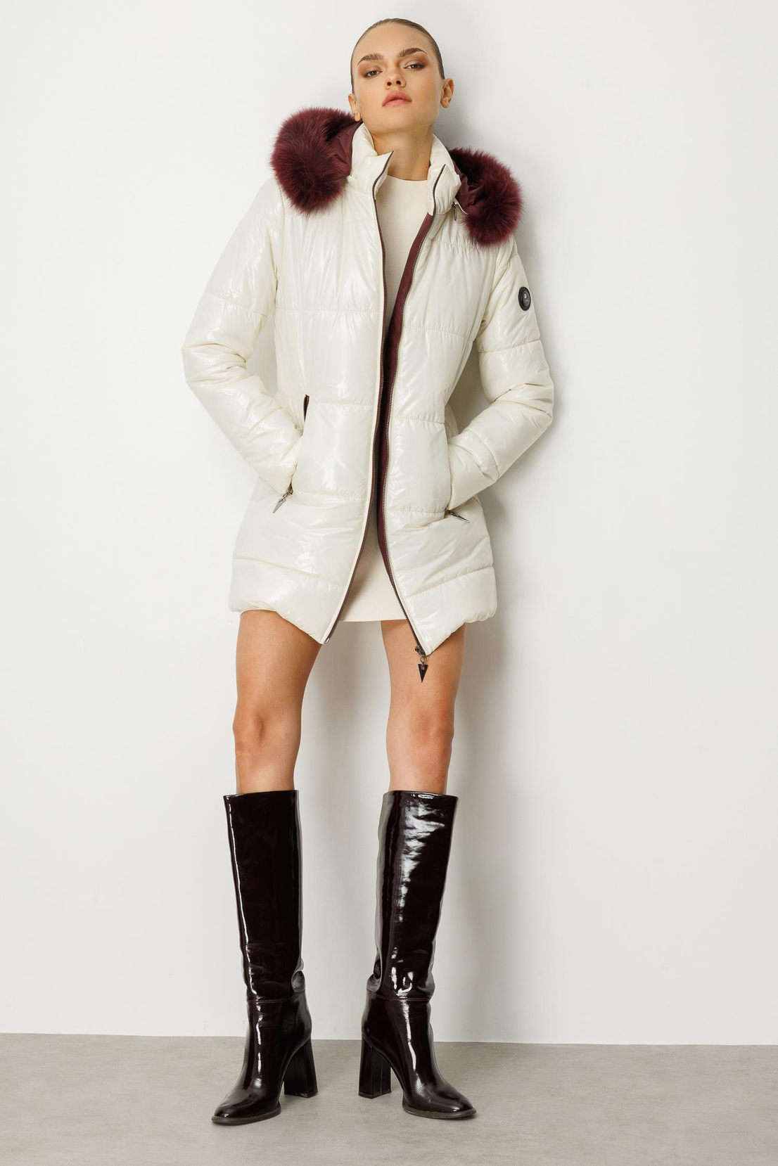 Kapişonlu Kısa Şişme Mont EKRU