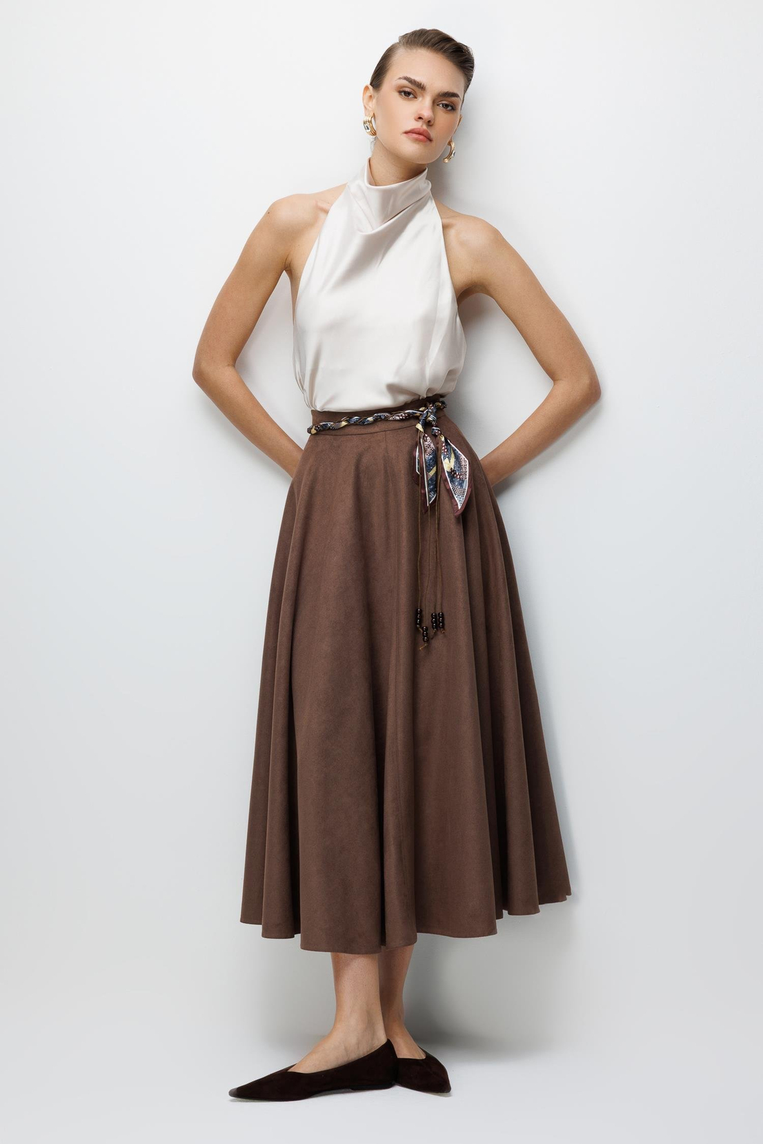 Kemer Detaylı Volanlı Süet Etek KAHVE