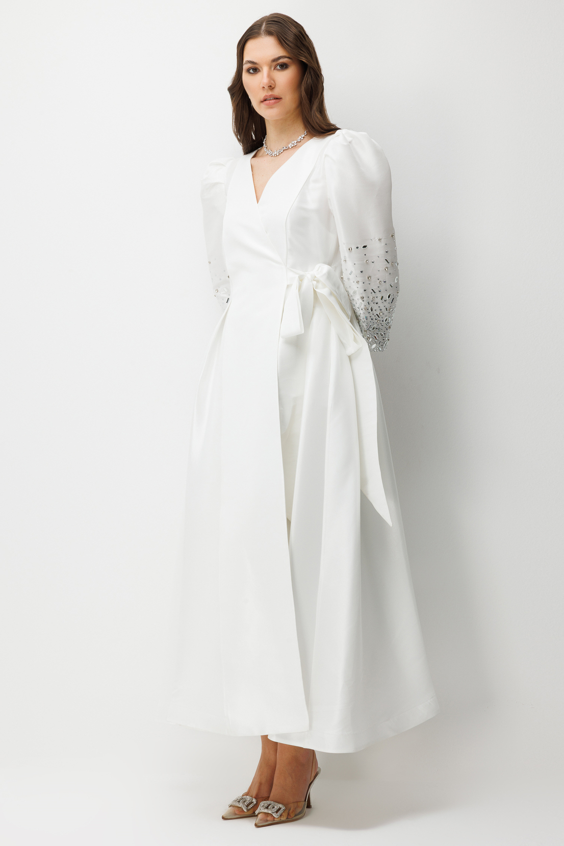 Kol Taş Detaylı Kruvaze Bağlamalı V Yaka Abiye BEYAZ