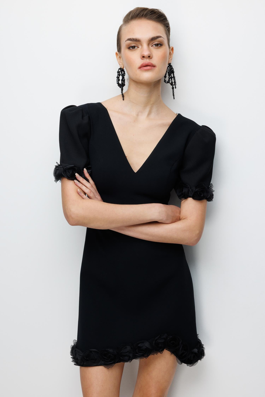 Kol Ve Etek Ucu Gül Detaylı Elbise SİYAH