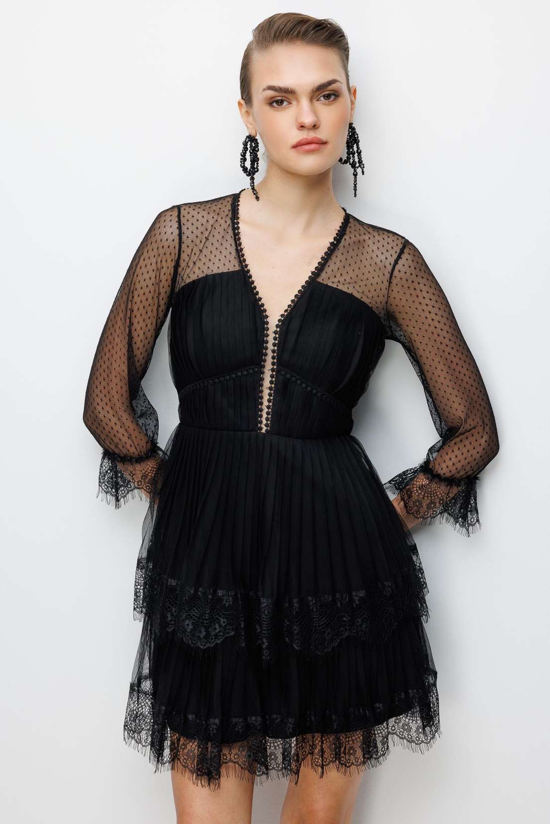 Kolları File Detaylı Mini Dantel Elbise SİYAH